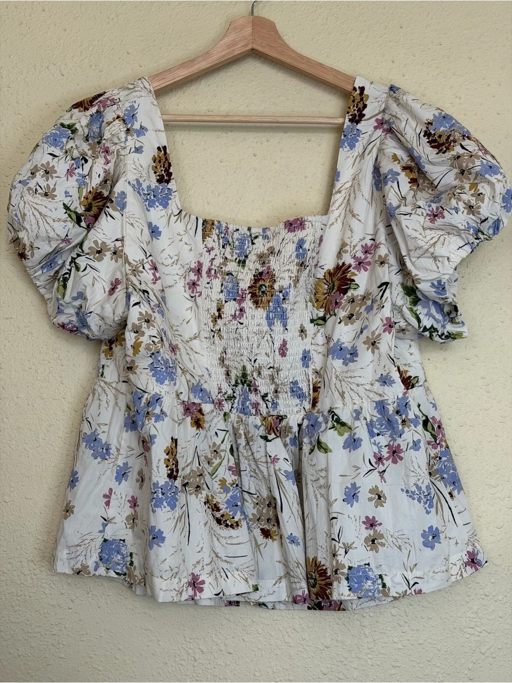 NWOT | Anthropologie | Floral Puff Sleeve Peplum Top Cream Floral - Size 2X